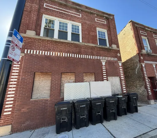 $350,000 | 4263 West Montrose Avenue, Chicago, IL 60641