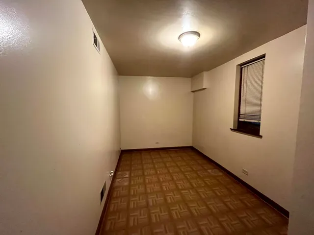 $350,000 | 4263 West Montrose Avenue, Chicago, IL 60641