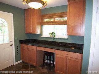 1289 Oakcrest Road Howell, MI 48843 - Photo 6 of 16 Work Space
