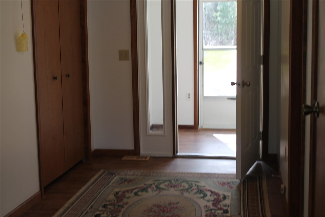 3660 Pineland Point Gladwin, MI 48624 - Photo 13 of 31 1860748-12.JPG