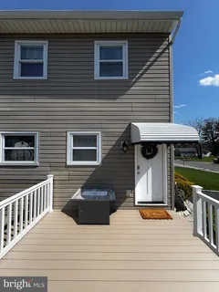 $410,000 | 645 West Wiltshire Drive, Wallingford, PA 19086