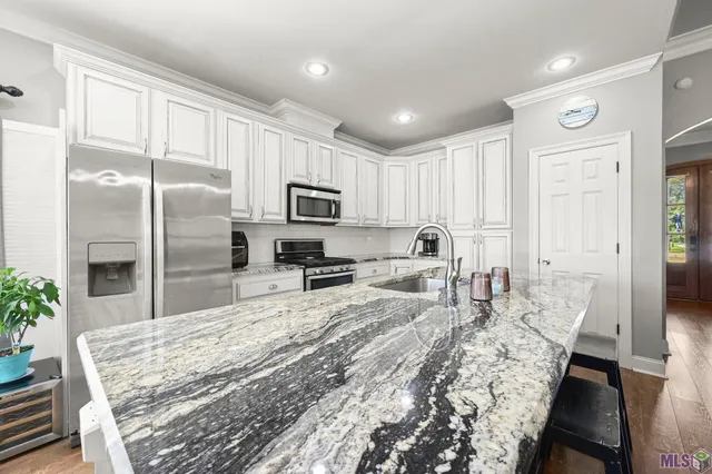 $379,000 | 8293 Quiet Creek Drive, Denham Springs, LA 70726