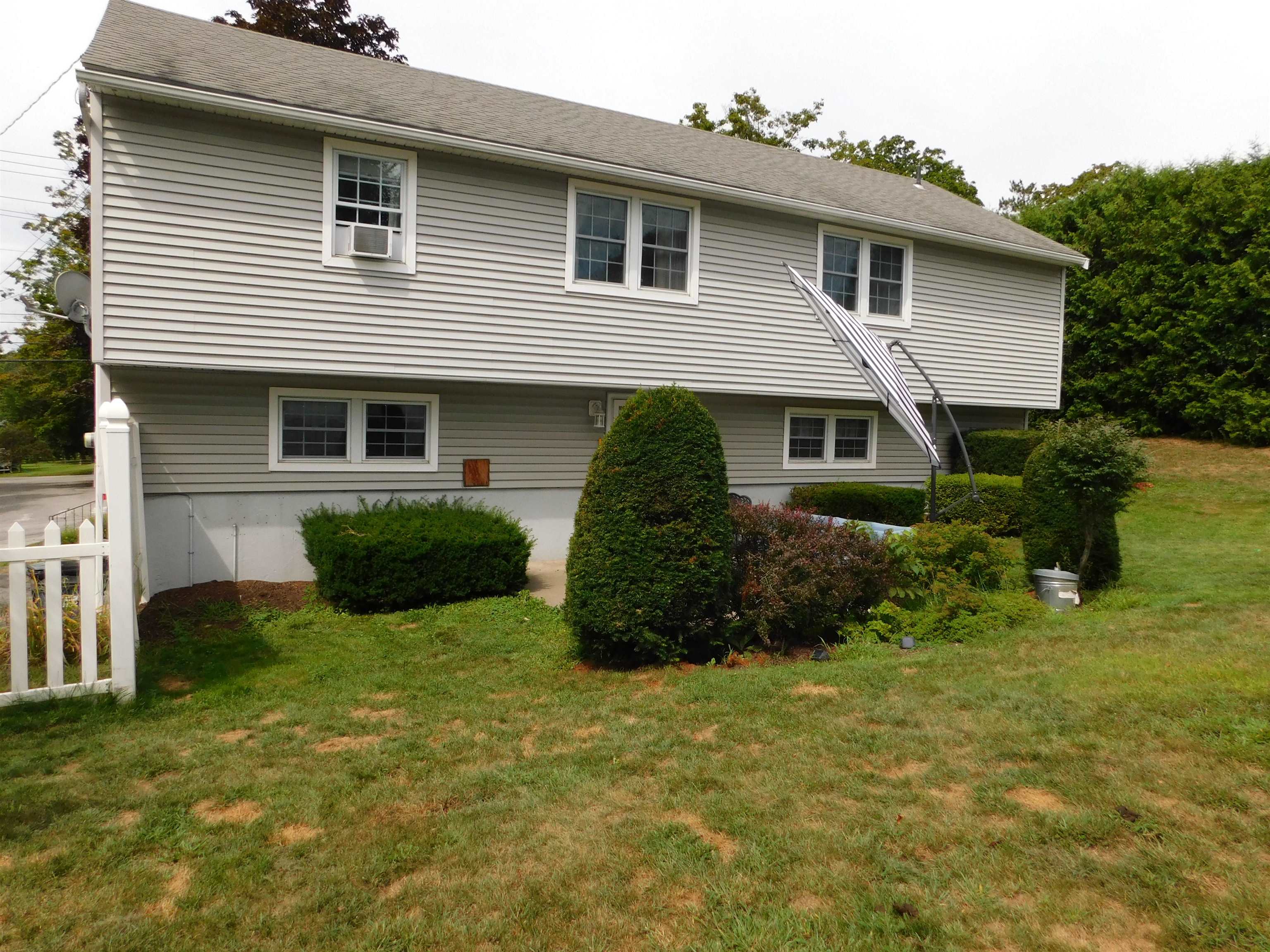 82 Stratton Road Rutland, VT 05701 - Photo 5 of 32