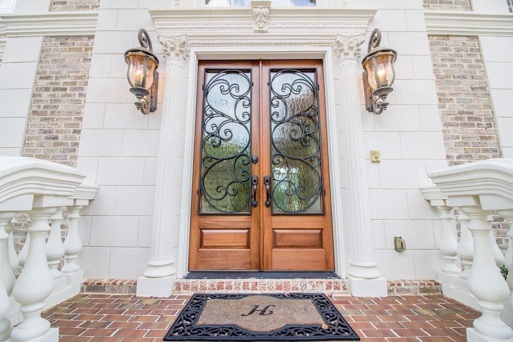 4064 Lyon Boulevard Southwest Atlanta, GA 30331 - Photo 6 of 38 a bathroom with a bathtub and shower