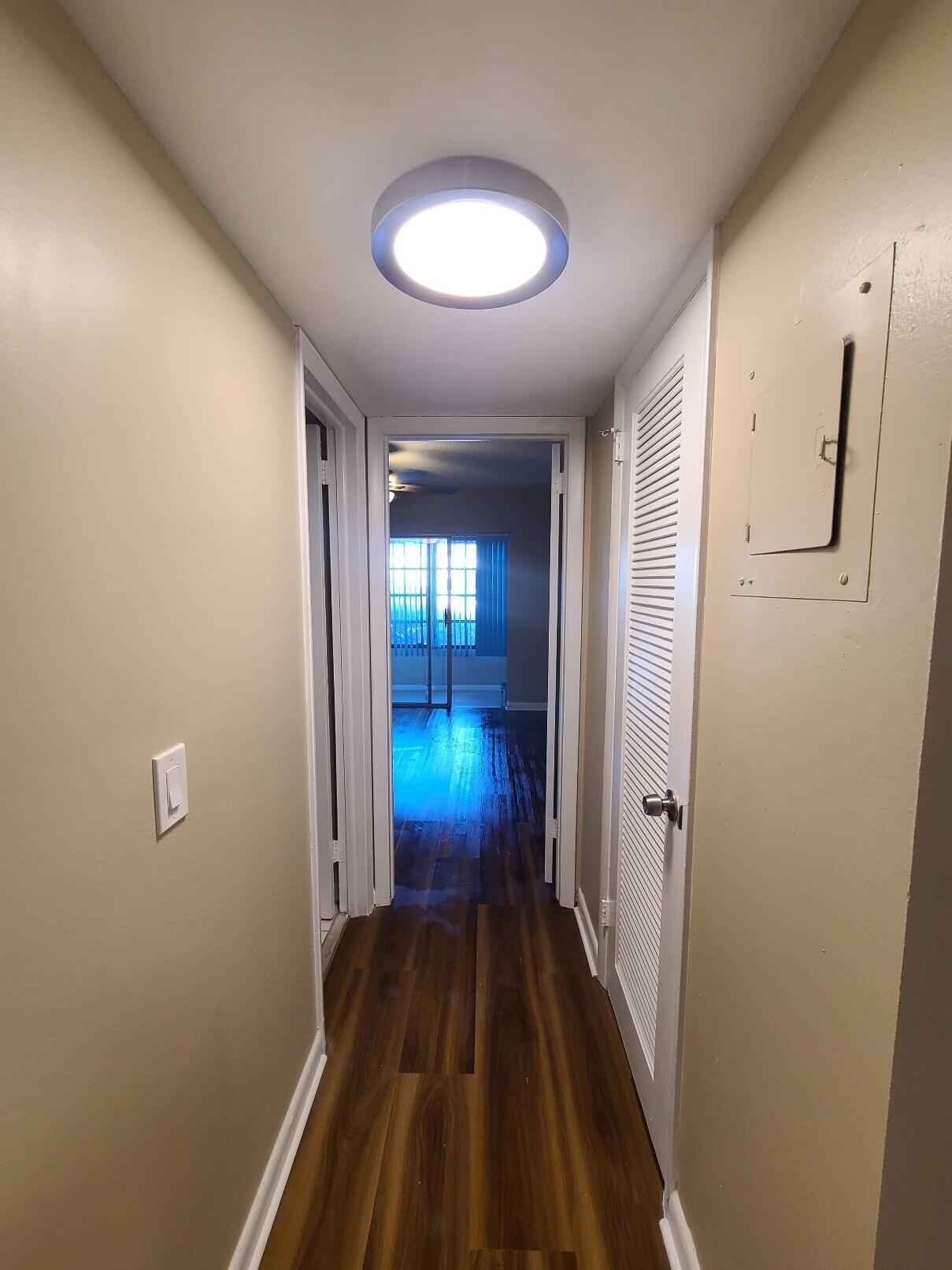 82 Canterbury D, Unit 82 West Palm Beach, FL 33417 - Photo 7 of 13 a view of a bathroom