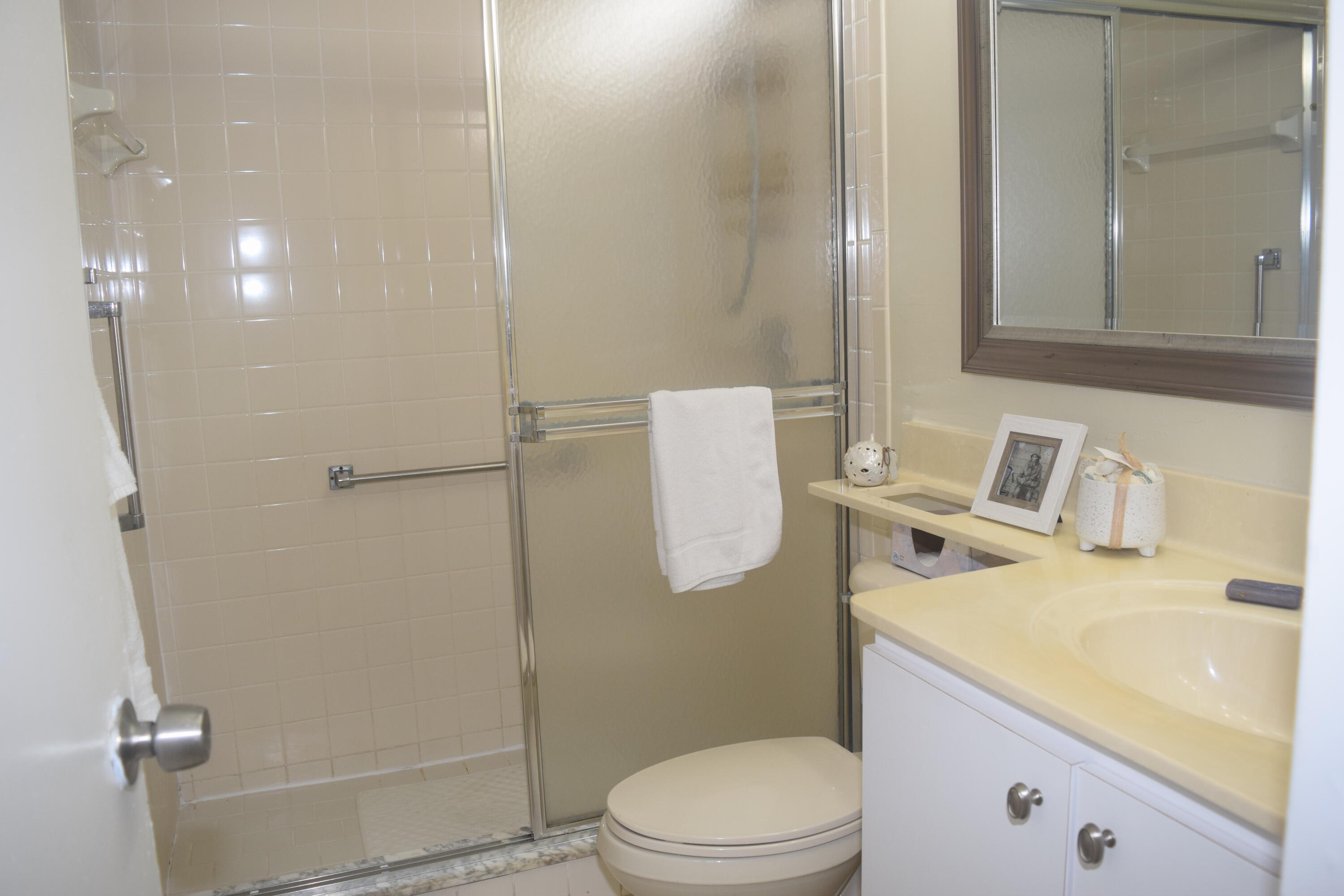 315 Mansfield Drive Boca Raton, FL 33434 - Photo 9 of 17 DSC_0937