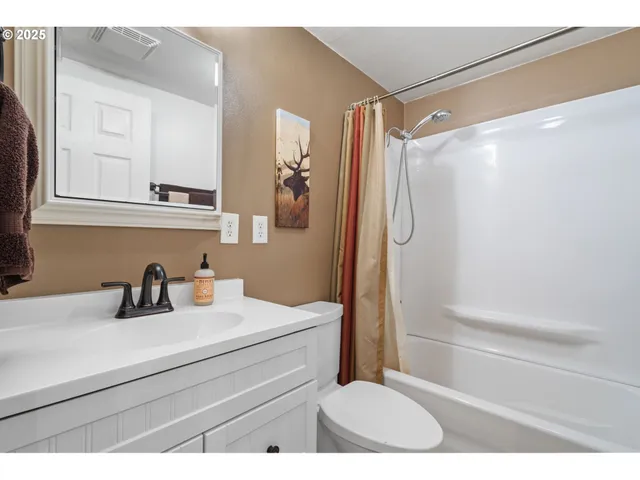 $555,000 | 14911 Northeast 86th Street, Vancouver, WA 98682