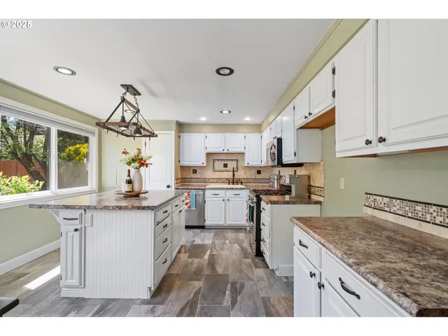 $555,000 | 14911 Northeast 86th Street, Vancouver, WA 98682