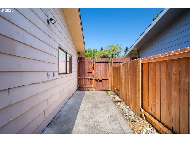 $555,000 | 14911 Northeast 86th Street, Vancouver, WA 98682