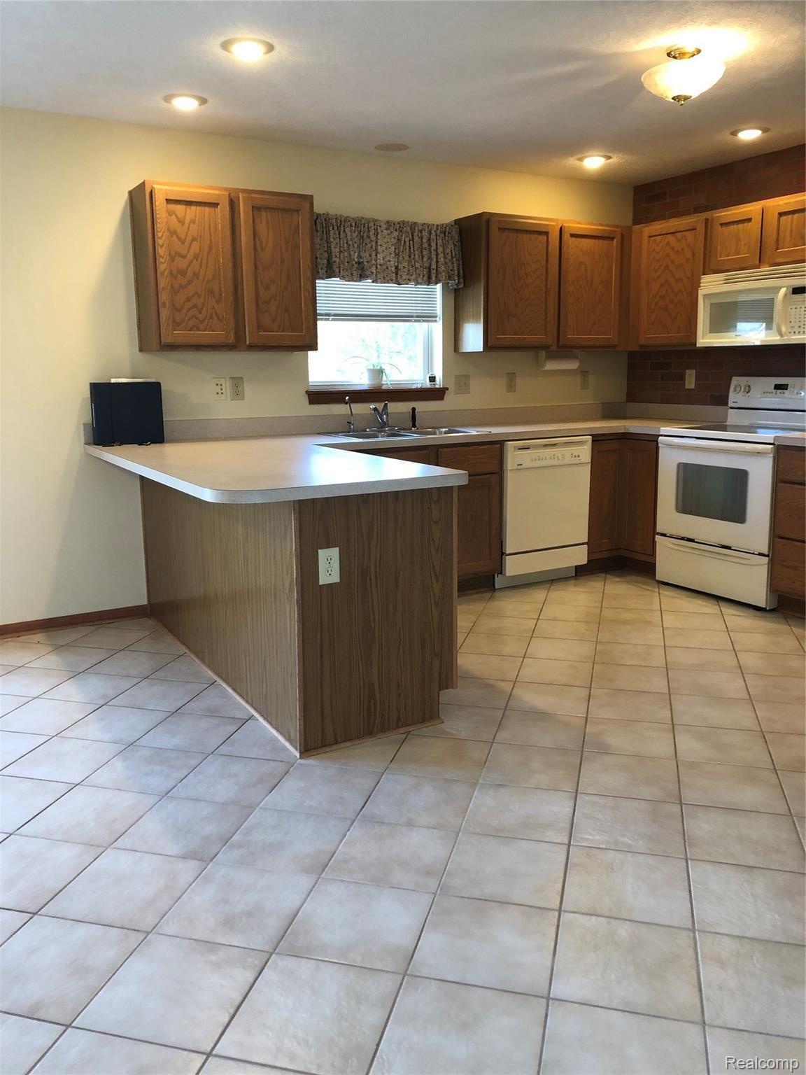 3779 South Bull Run Road Gregory, MI 48137 - Photo 5 of 35 Large kitchen, ceramic floors.
