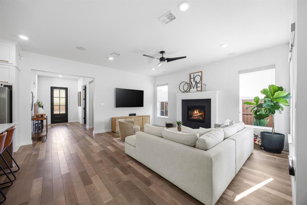 965 Sprangletop Street Allen, TX 75013 - Photo 6 of 36