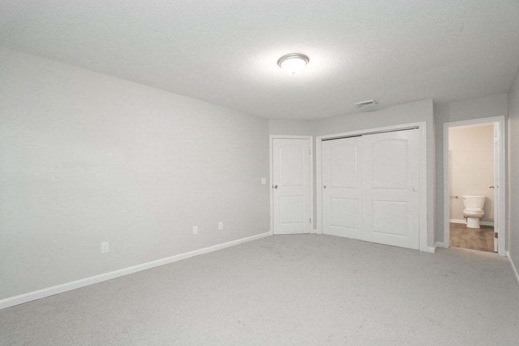 120 Davis Street Springfield, MA 01104 - Photo 18 of 28