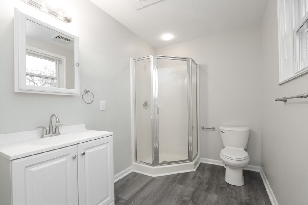 120 Davis Street Springfield, MA 01104 - Photo 21 of 28