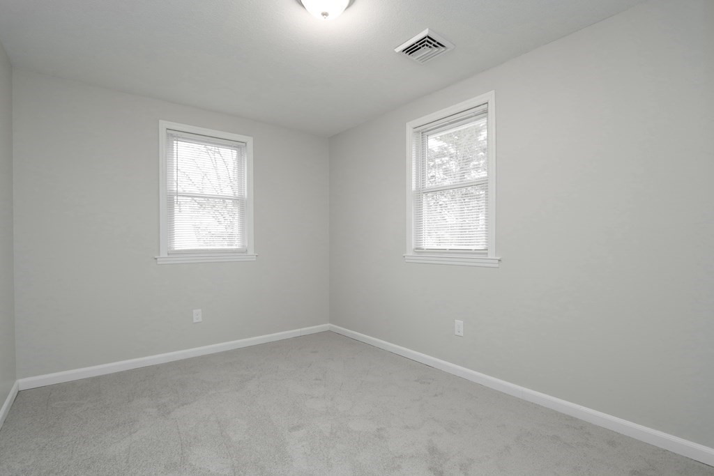 120 Davis Street Springfield, MA 01104 - Photo 24 of 28