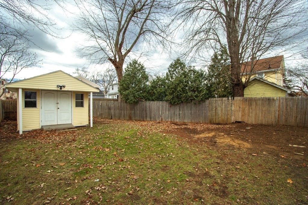 120 Davis Street Springfield, MA 01104 - Photo 27 of 28