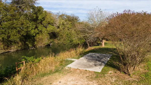 $299,000 | 100 Arlene Lane, Martindale, TX 78655