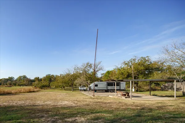 $299,000 | 100 Arlene Lane, Martindale, TX 78655
