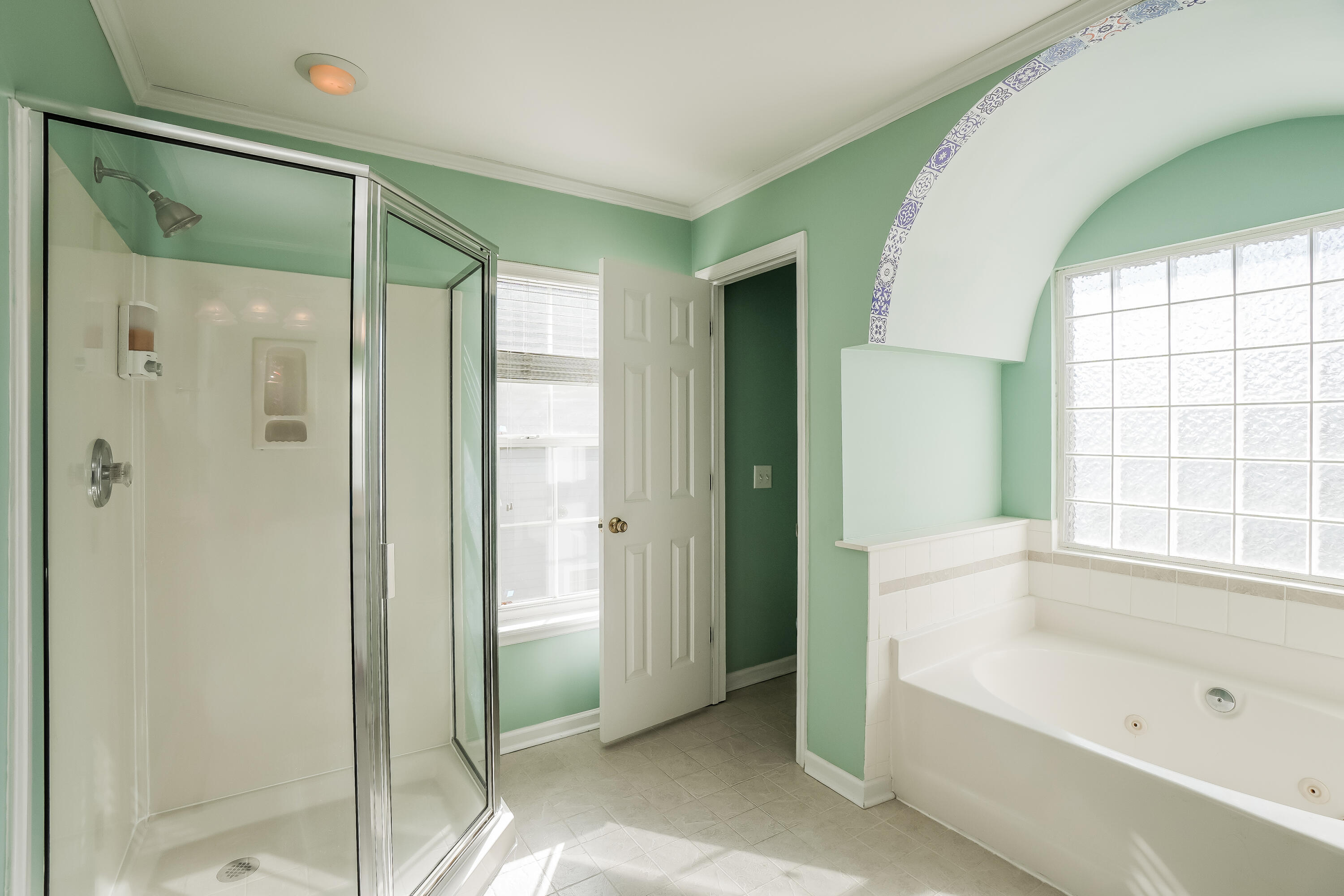 941 Clearspring Drive Charleston, SC 29412 - Photo 7 of 23 16-photo-Main-Bathroom-3fa60a9f-5263-407