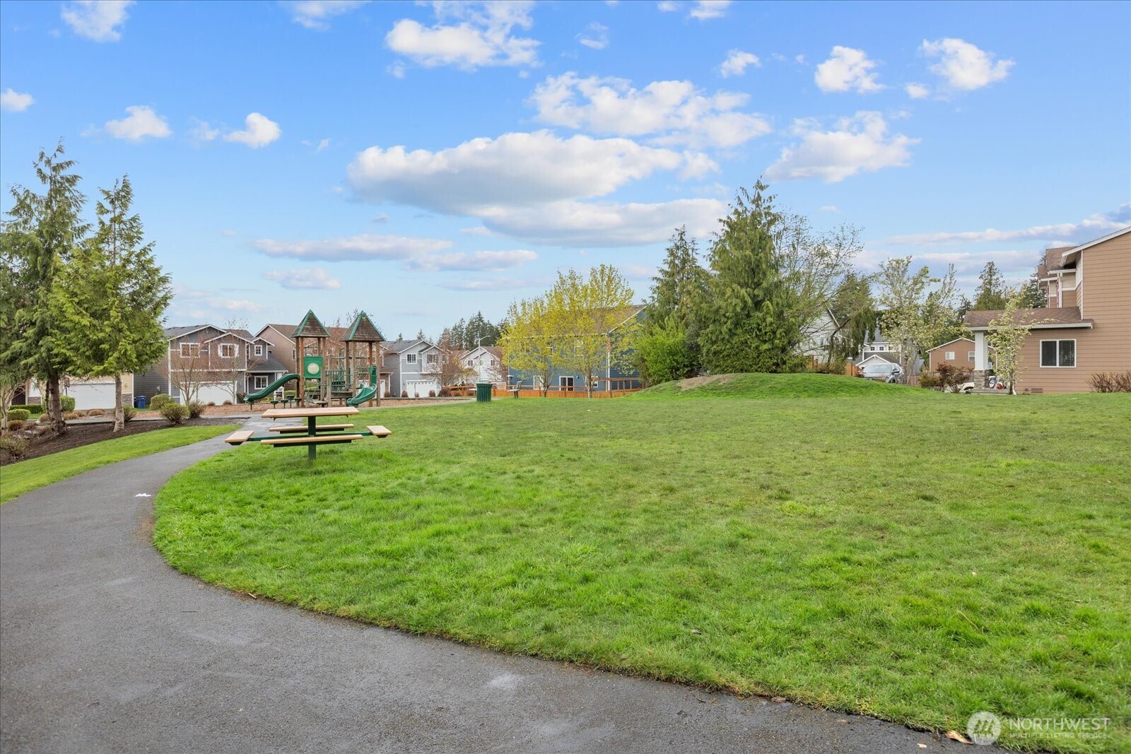 22320 35th Drive Southeast Bothell, WA 98021 - Photo 33 of 40