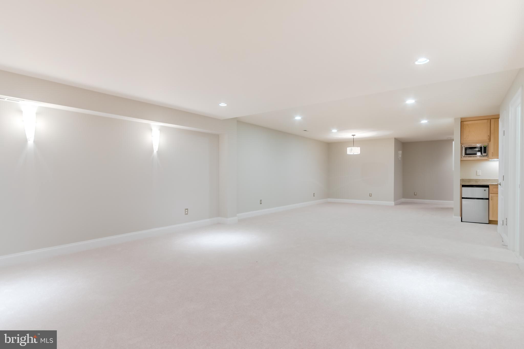 43268 Hillhead Place Leesburg, VA 20176 - Photo 37 of 53 a view of an empty room