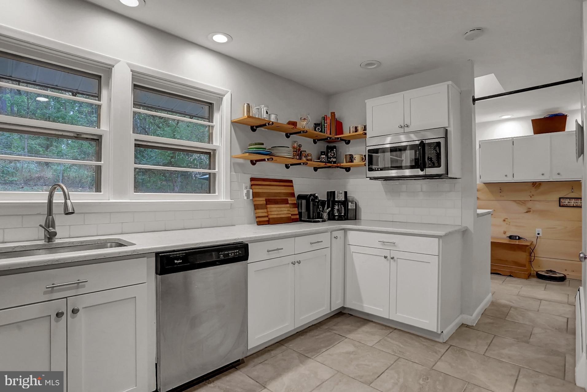141 Stephen Road Reading, PA 19601 - Photo 17 of 39 Updated Kitchen