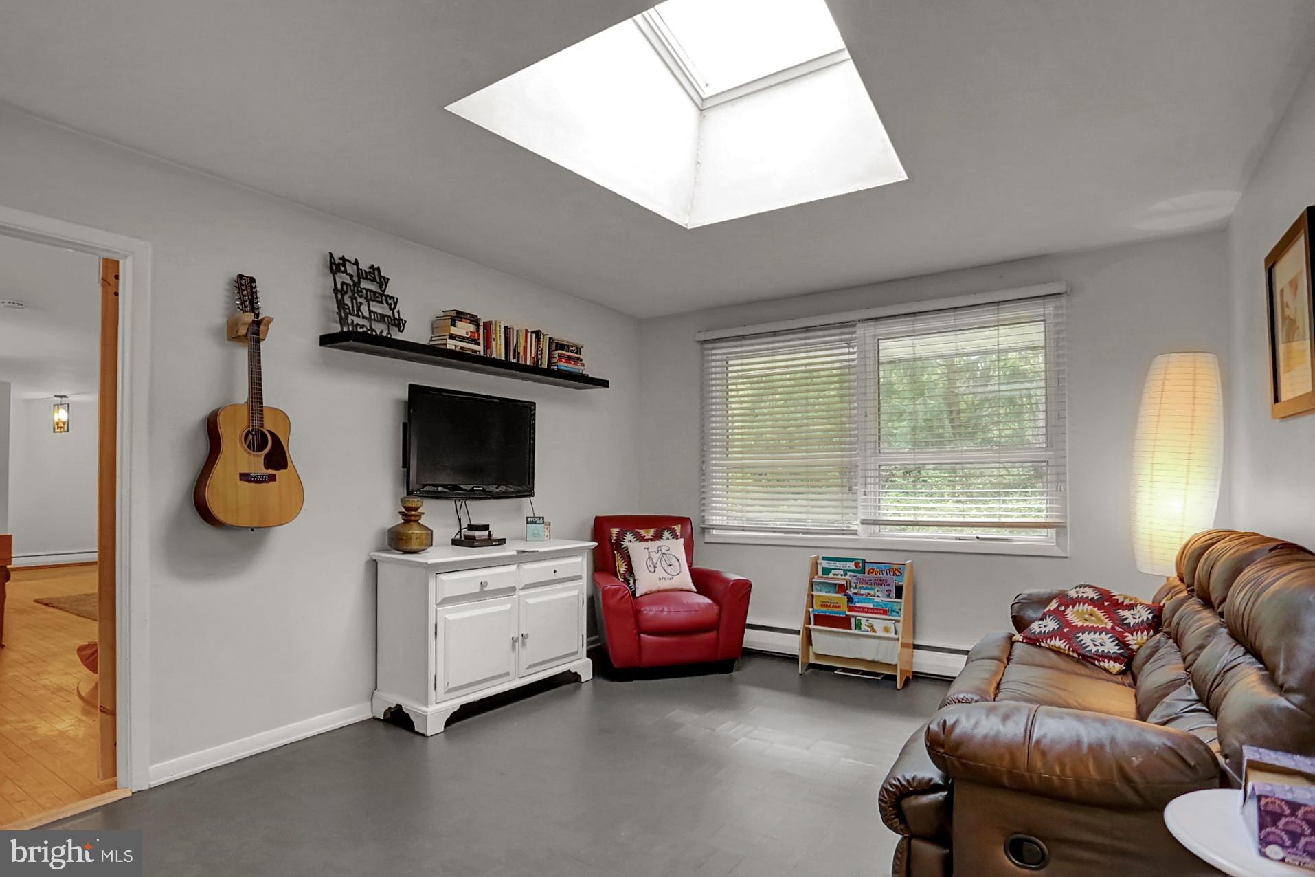 141 Stephen Road Reading, PA 19601 - Photo 21 of 39 Bright Skylight