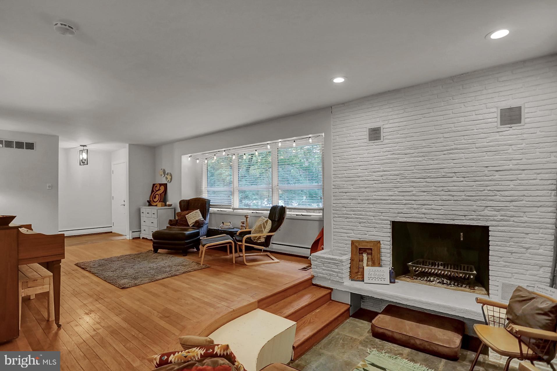 141 Stephen Road Reading, PA 19601 - Photo 8 of 39