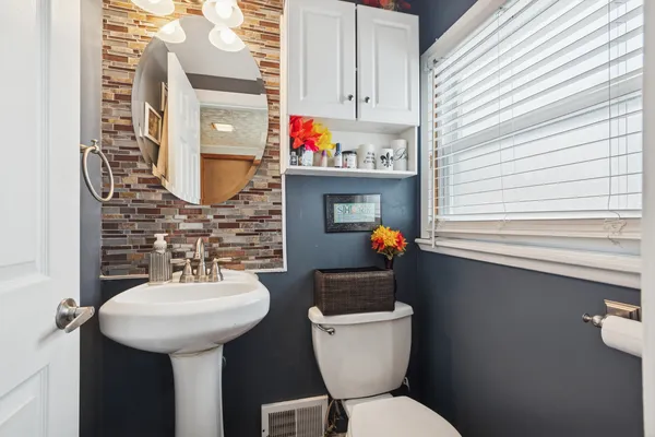 $339,800 | 15201 Geoffrey Road, Oak Forest, IL 60452