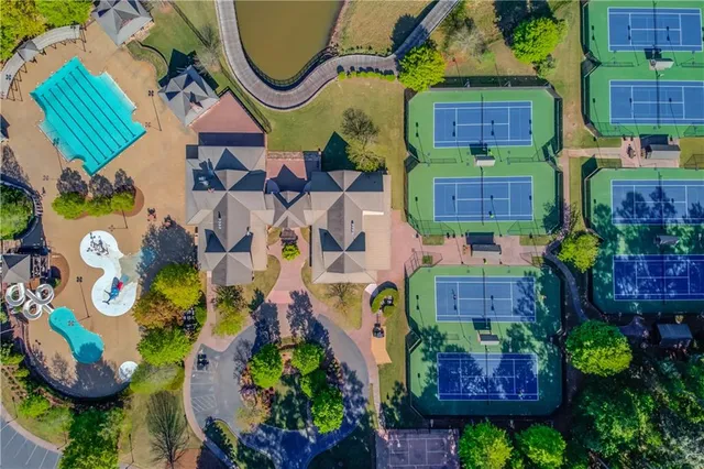 $600,000 | 891 Woodvale Point, Suwanee, GA 30024