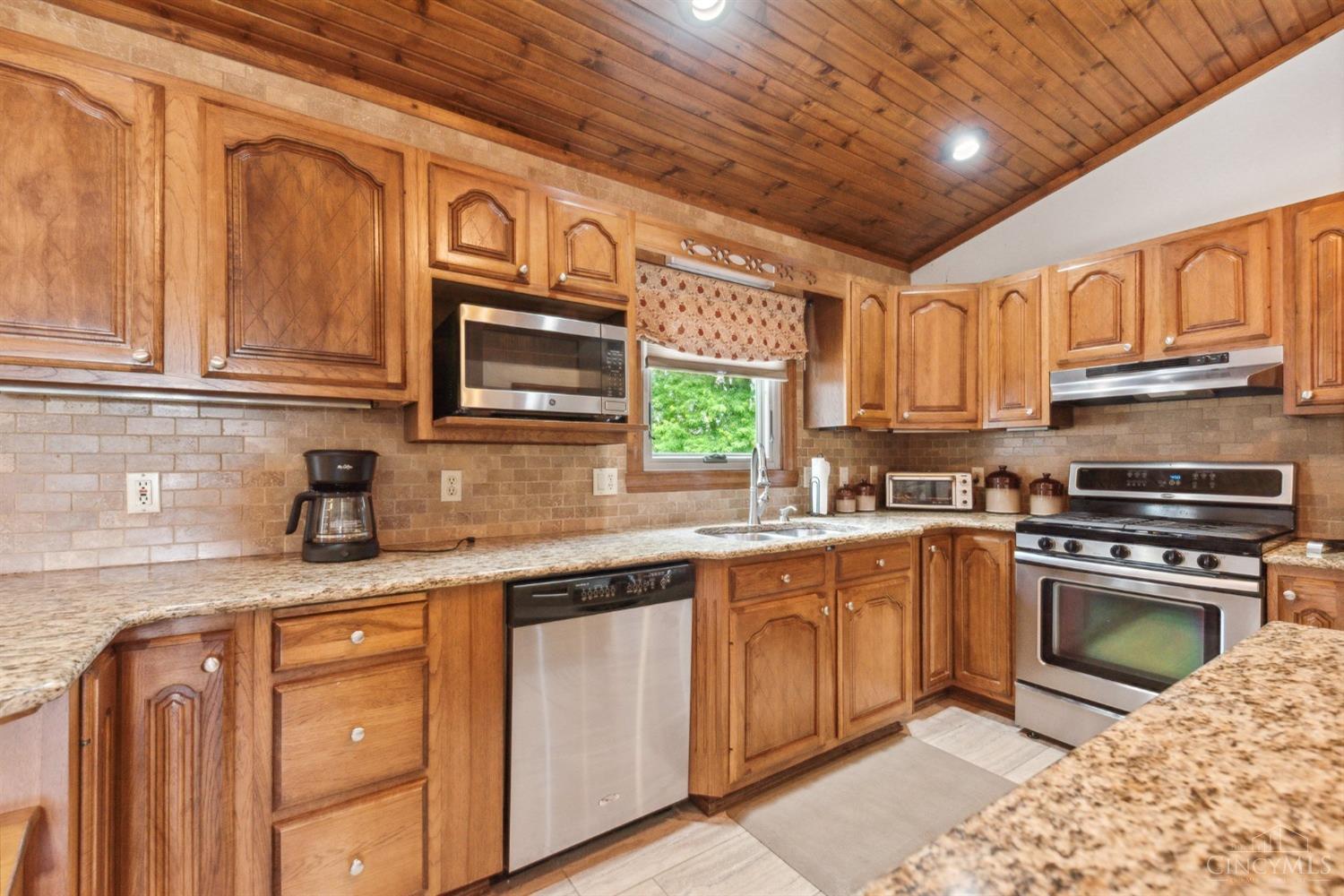13269 Locust Ridge Williamsburg, OH 45176 - Photo 7 of 46