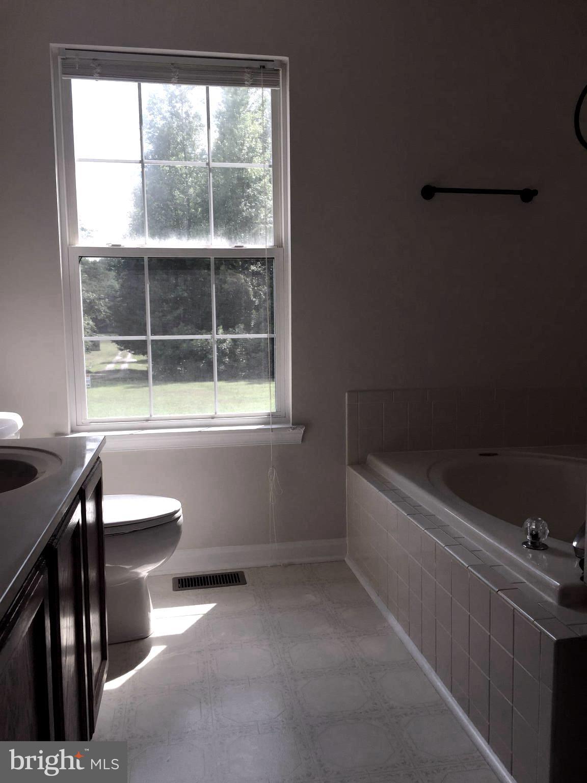 6940 Old Courthouse Road Spotsylvania, VA 22551 - Photo 17 of 24 Bath