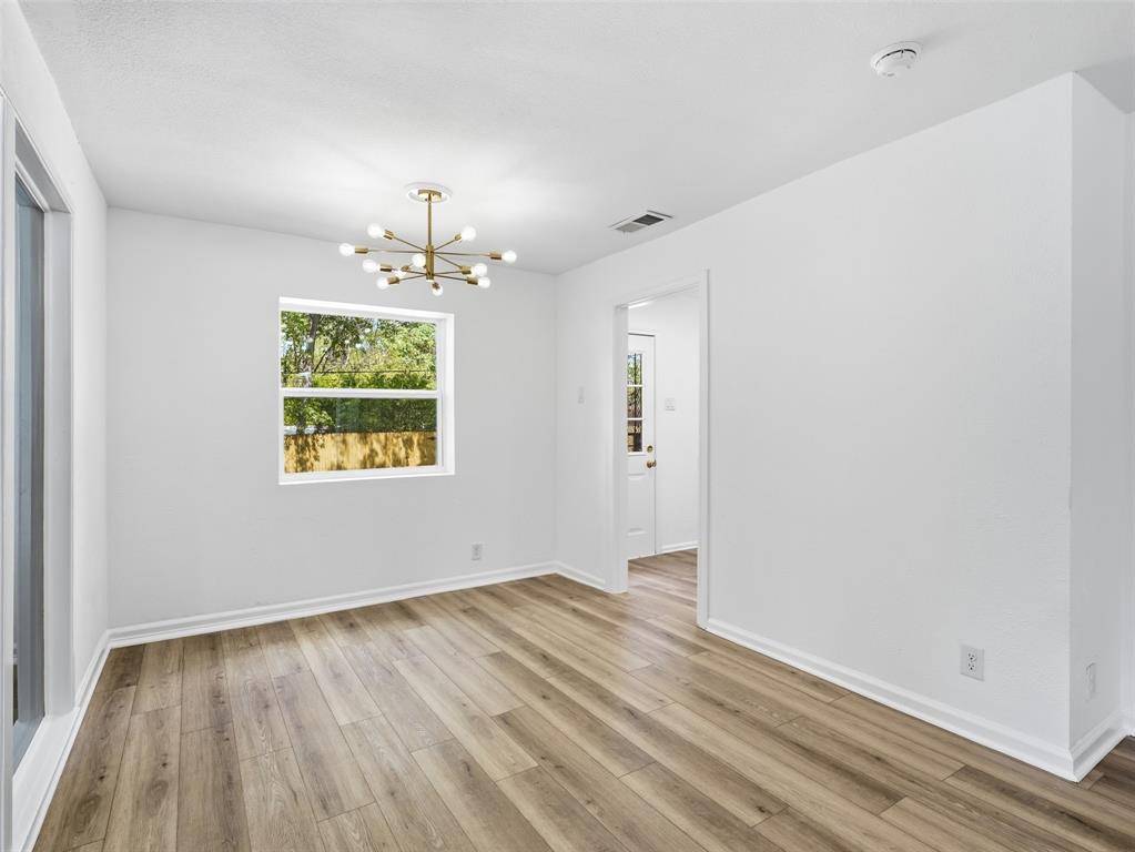 2939 Hillglenn Road Dallas, TX 75228 - Photo 8 of 26 Gallery Image 8