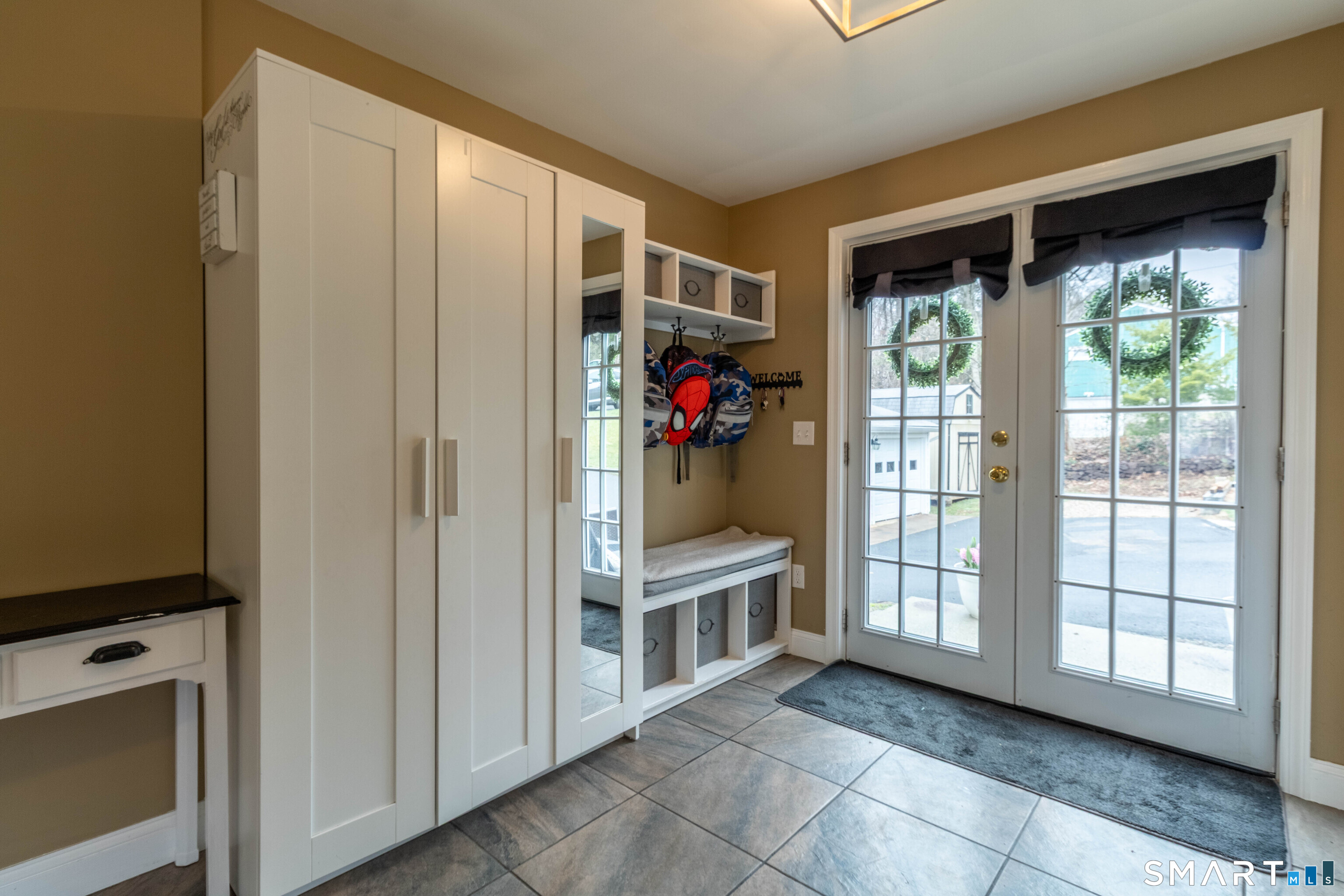 535 Lower Lane Berlin, CT 06037 - Photo 3 of 40 a view of an entryway with workspace