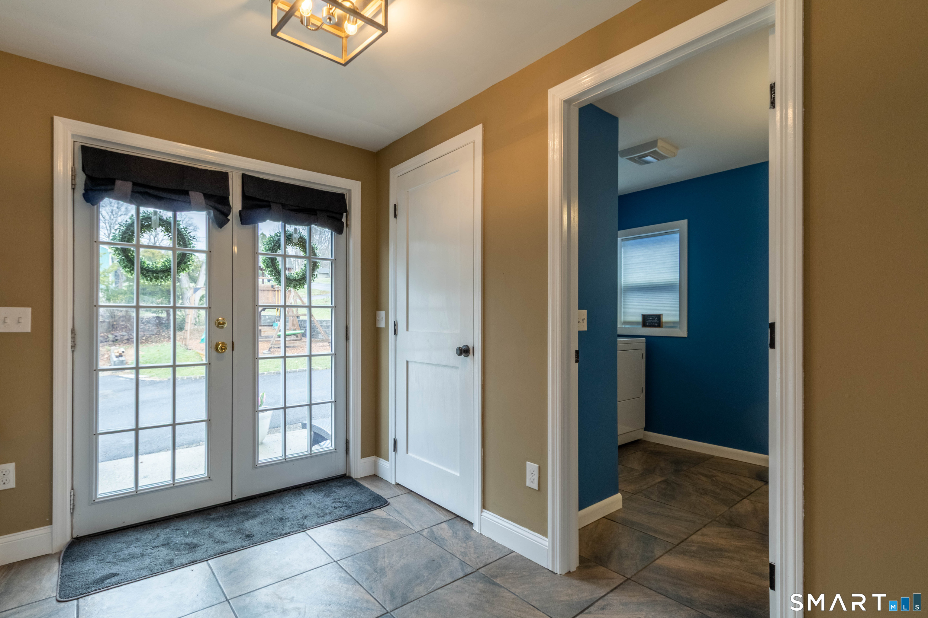 535 Lower Lane Berlin, CT 06037 - Photo 4 of 40 a view of an entryway door