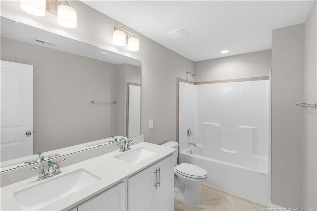6935 Running Fox Road Hope Mills, NC 28348 - Photo 16 of 23 Photo 16