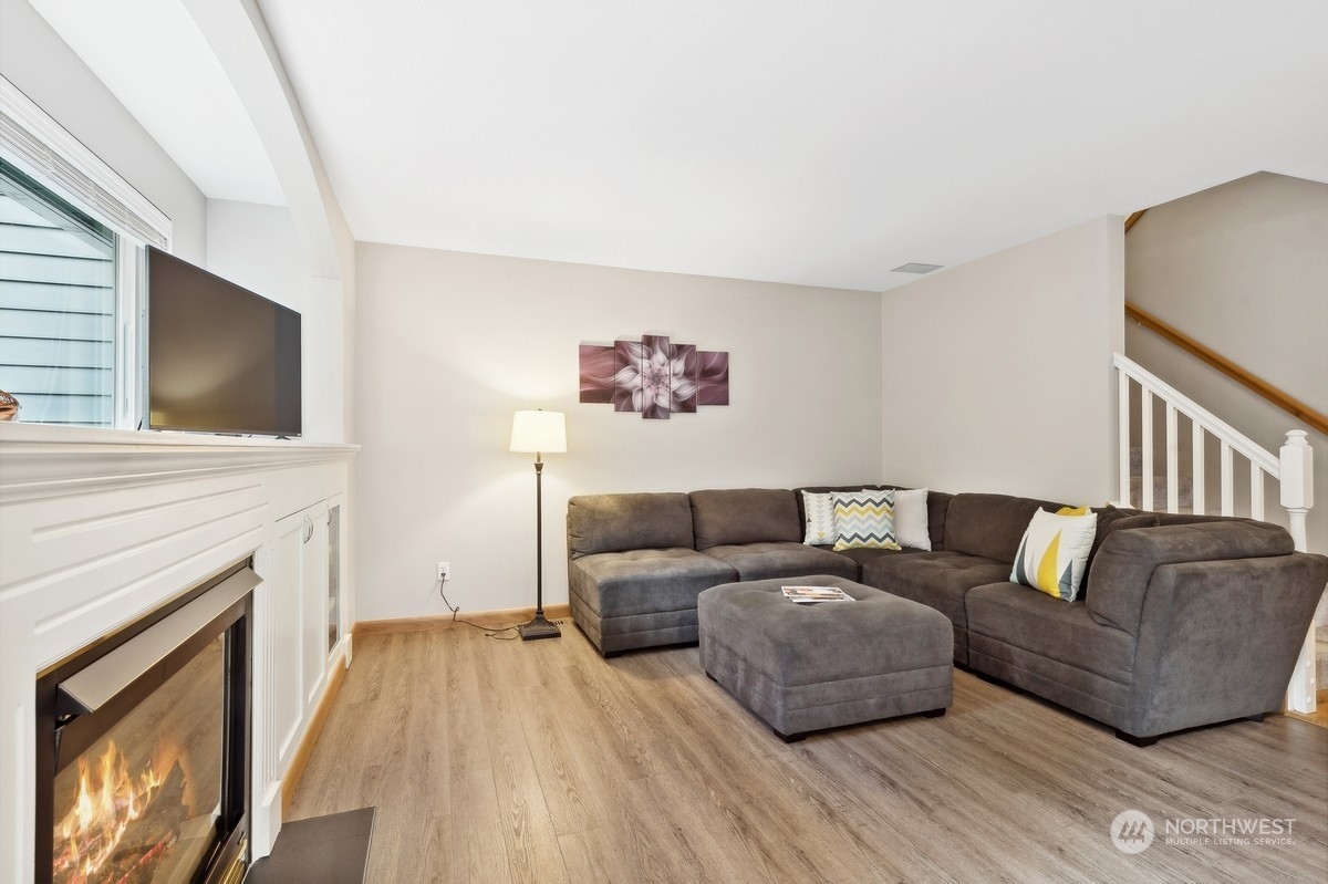2201 192nd Street Southeast, Unit B1 Bothell, WA 98012 - Photo 3 of 25 Gallery Image 3