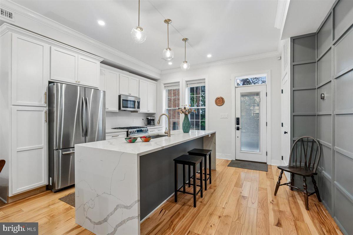130 Adams Street Northwest Washington, DC 20001 - Photo 6 of 28