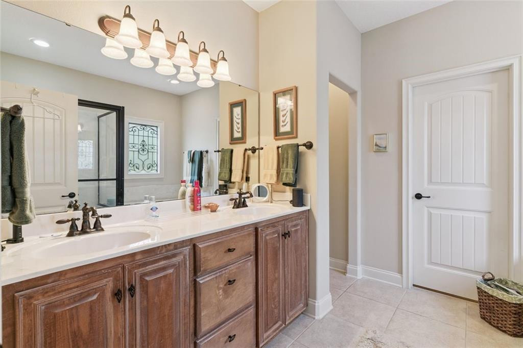152 Villa Road Brunswick, GA 31525 - Photo 19 of 37 Mather Bath with double vanity