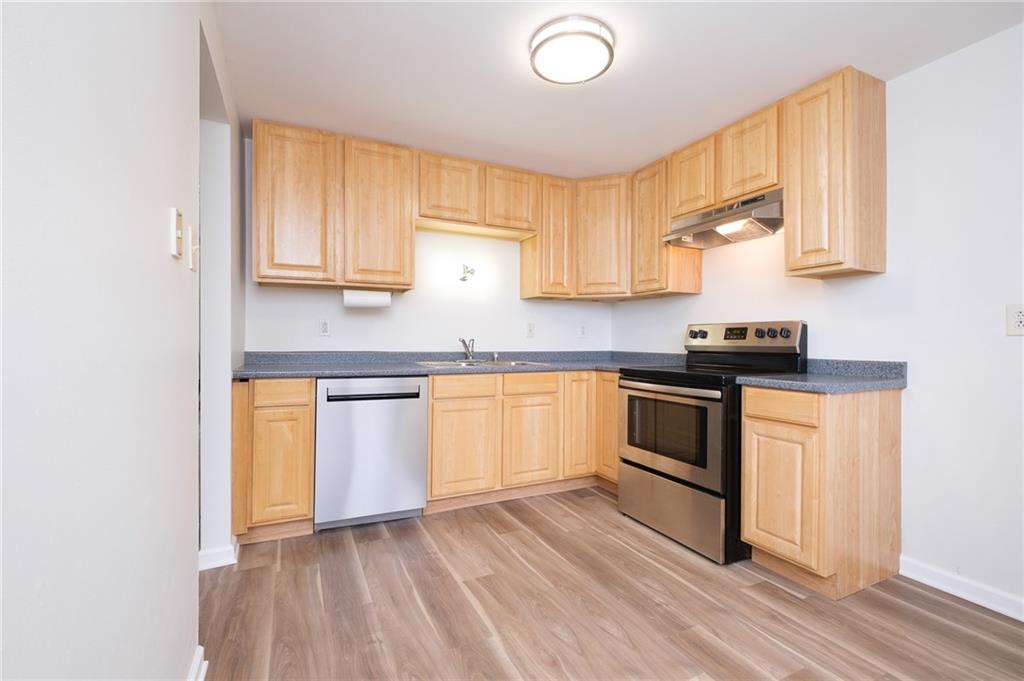 205 Old Ridge Road Coraopolis, PA 15108 - Photo 2 of 22 Gallery Image 2