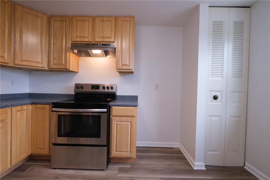 205 Old Ridge Road Coraopolis, PA 15108 - Photo 3 of 22 Gallery Image 3