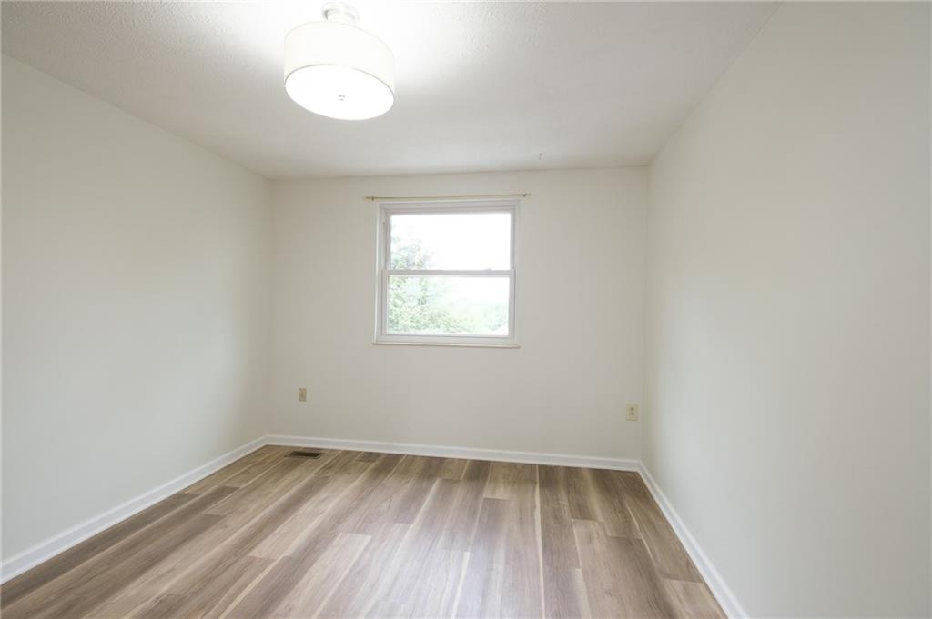 205 Old Ridge Road Coraopolis, PA 15108 - Photo 5 of 22 Gallery Image 5