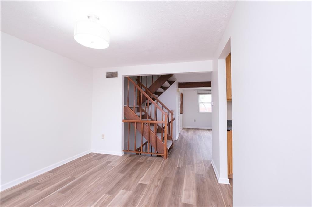 205 Old Ridge Road Coraopolis, PA 15108 - Photo 6 of 22 Gallery Image 6