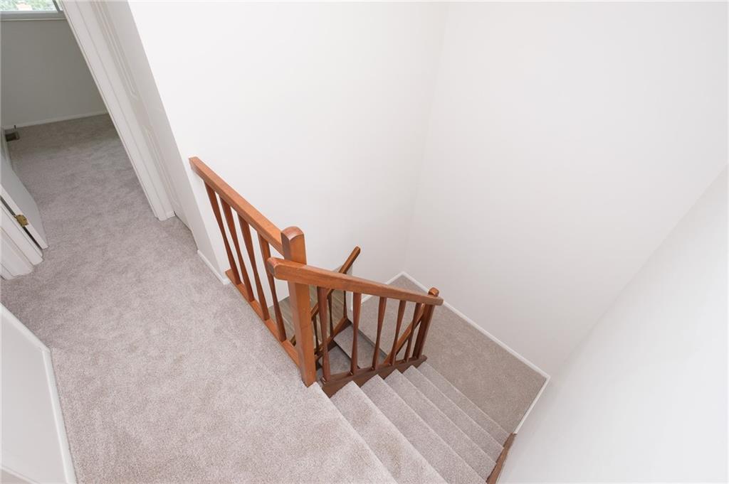 205 Old Ridge Road Coraopolis, PA 15108 - Photo 9 of 22 Gallery Image 9