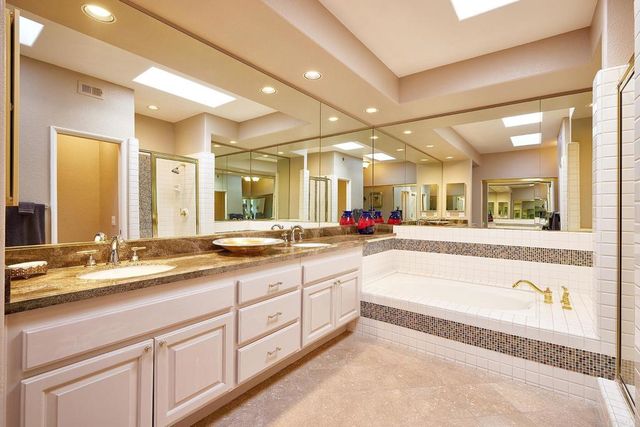 $1,465,000 | 16001 Via Galan, Rancho Santa Fe, CA 92091