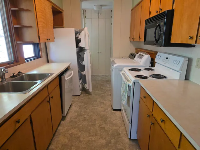 $229,000 | 15 Frederic Street, Springfield, VT 05156