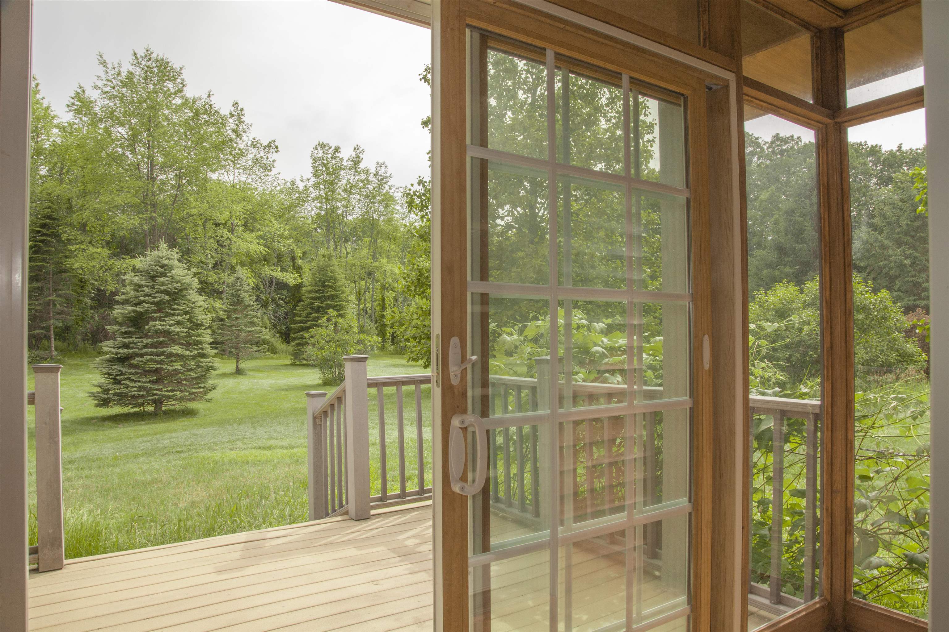 4 Bingham Circle Sandown, NH 03873 - Photo 8 of 23