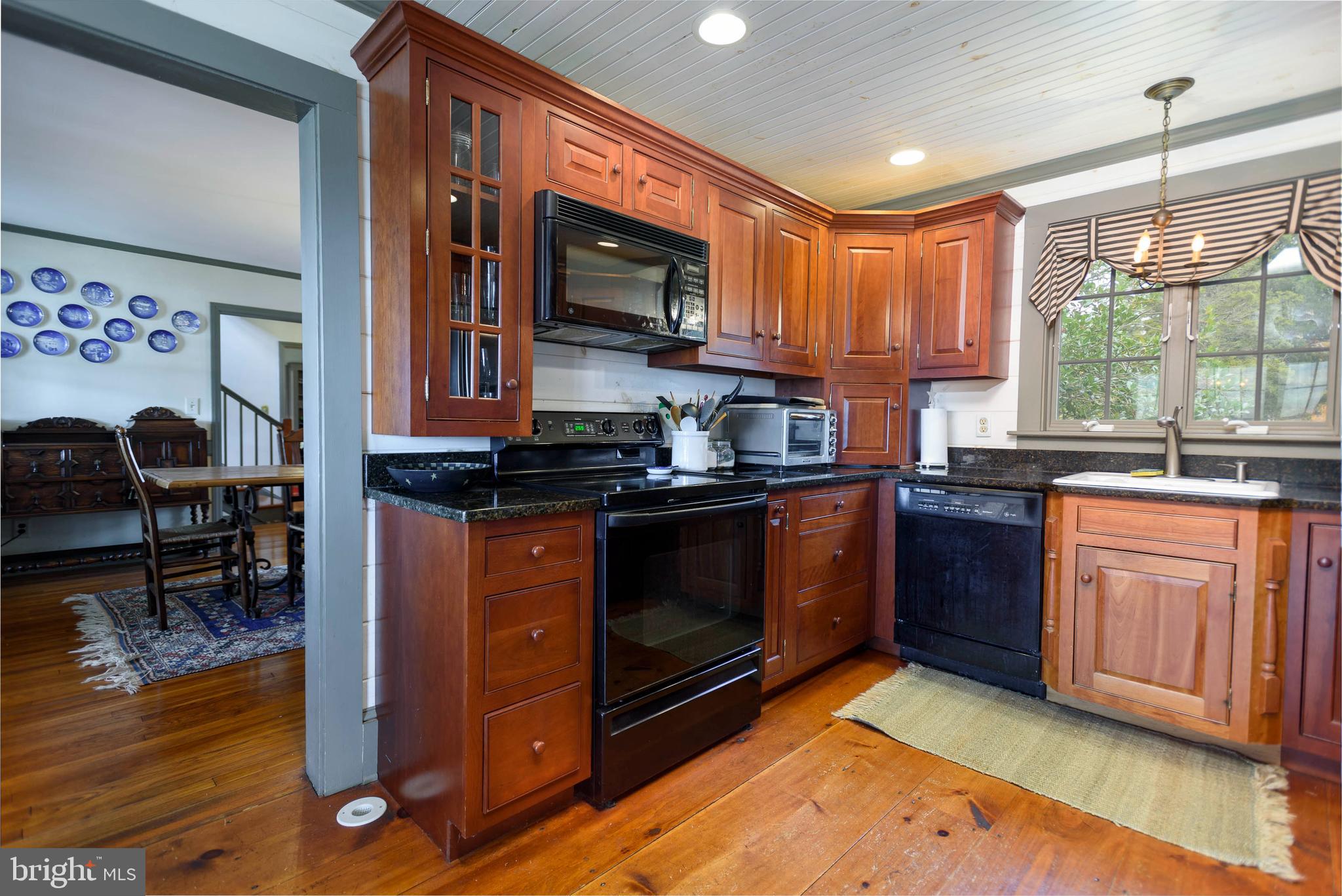 1308 Town Point Road Cambridge, MD 21613 - Photo 21 of 59 Kitchen