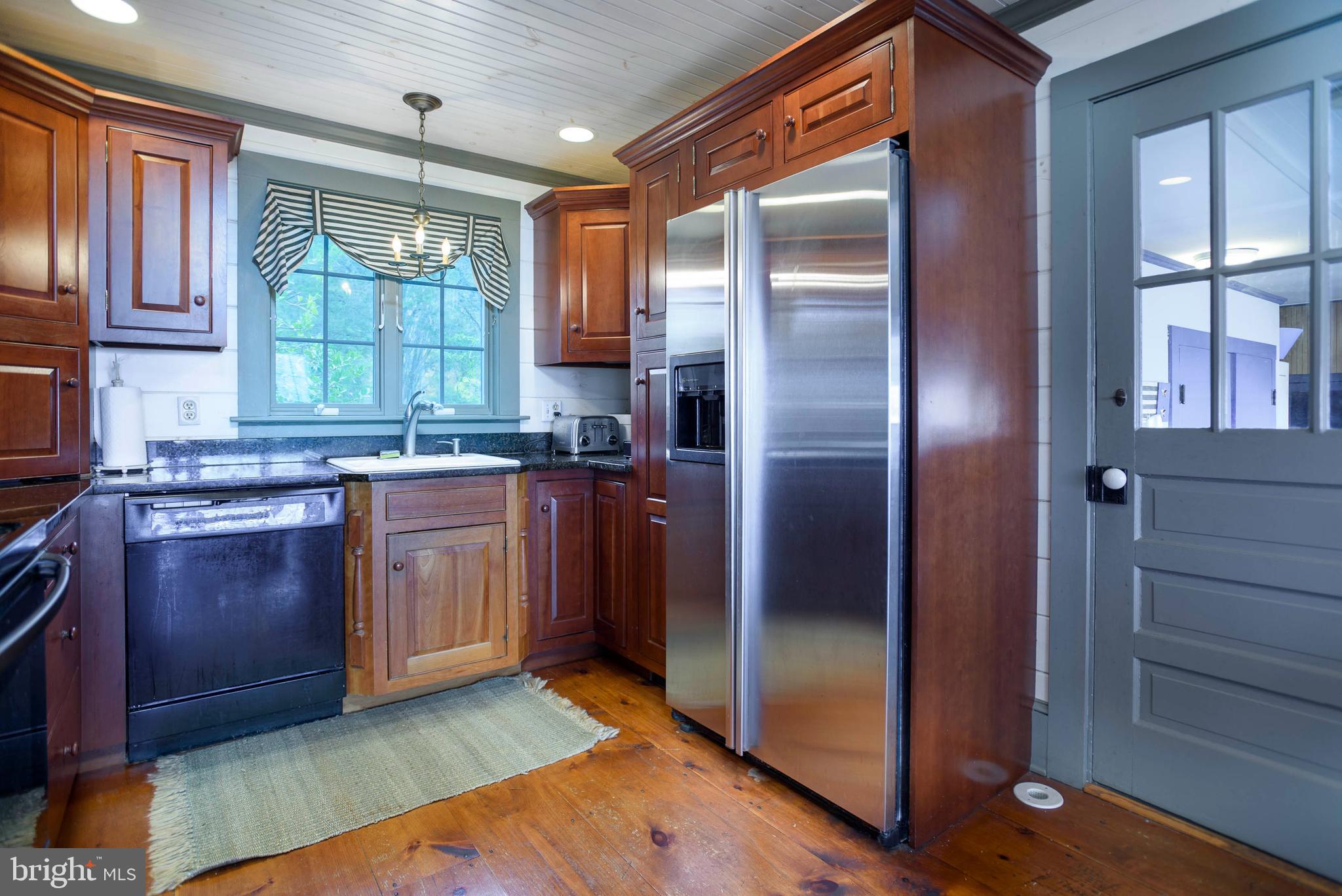 1308 Town Point Road Cambridge, MD 21613 - Photo 22 of 59 Kitchen