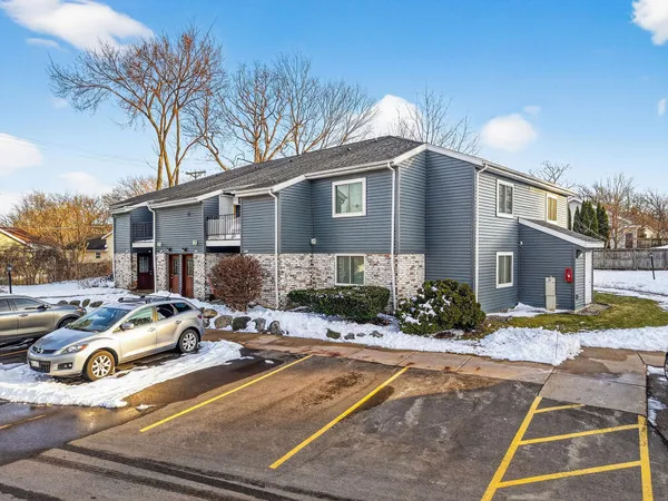 $207,500 | 1507 Whispering Pines Way, Fitchburg, WI 53713