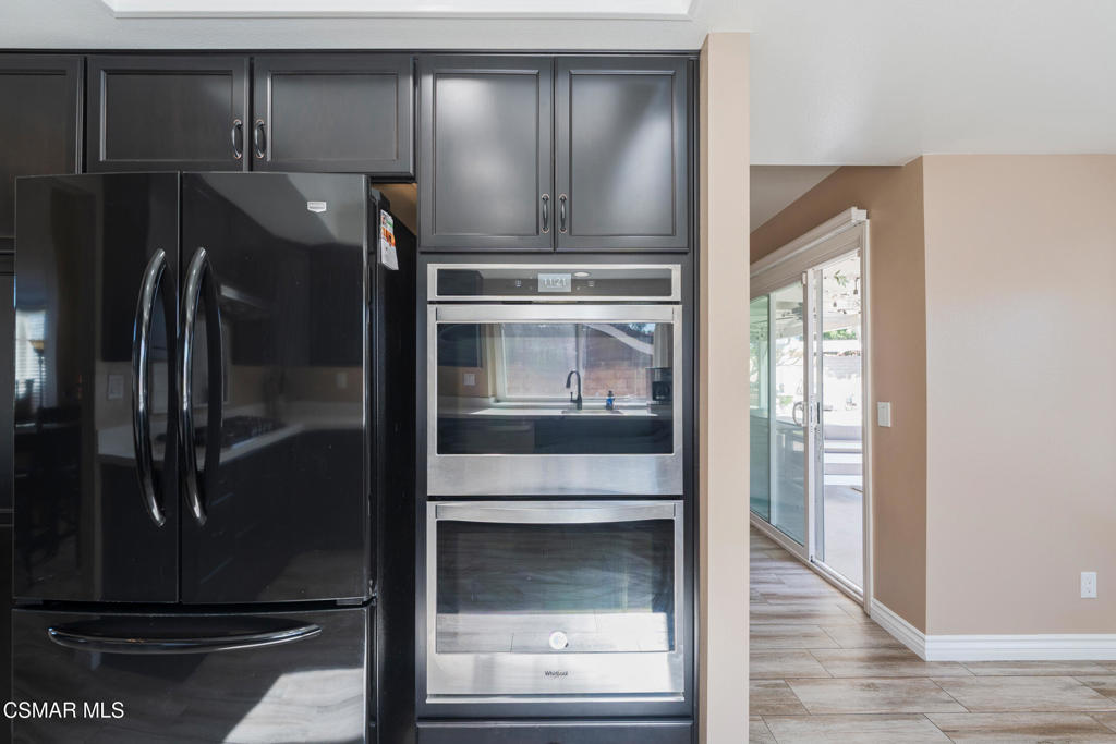 2648 Georgette Place Simi Valley, CA 93063 - Photo 12 of 53